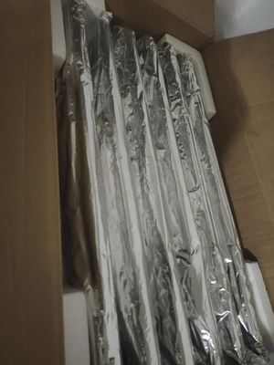 23,8 panneau industriel FHD 92PPI LM238WF1-SLA1 d'affichage à cristaux liquides de pouce 250cd/M2